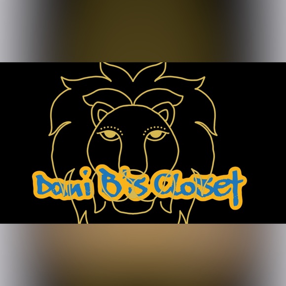 Welcome to My Closet - Picture 6 of 6